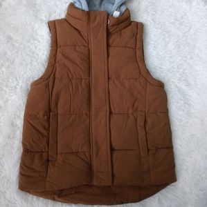 Vest Kids Arizona Jean Co   Size XS  with hoodie zipper and buttons color brown